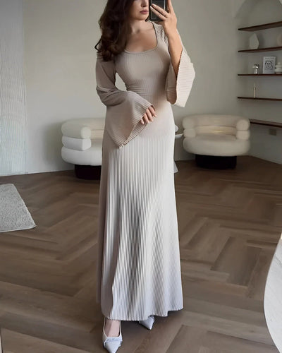 Olivia Elegant Chic knitted maxi dress