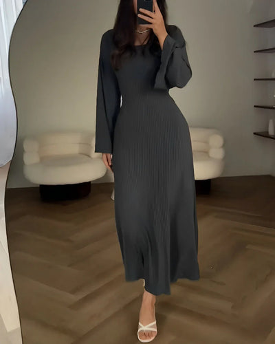 Olivia Elegant Chic knitted maxi dress